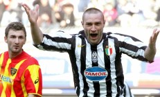 关于里肯：多特还缺少对追求胜利的斗志；科瓦奇和球的信息