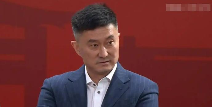 广东两场热身赛惨败64分！杜锋脸色铁青，还说全运会冠军稳了吗
