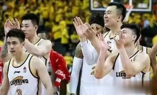 亚冠36分惨败！CBA总冠军无缘4强，打同一个对手，比辽篮少输7分